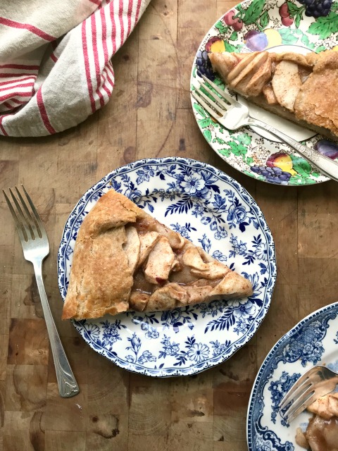Easiest apple galette recipe: If you love apple pie but find that making a homemade pie a little fiddly, I have a solution: make an apple galette - a free-form pie that offers all of the pleasure of a homemade pie with half the effort. 